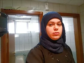 Fratello stupra sorella in vasca da porno massaggi erotici bagno