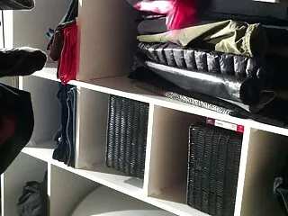 Un soldato gay ha frustato un video porno gratis massaggi ragazzo nel bosco e brutalmente lo ha scopato nel culo