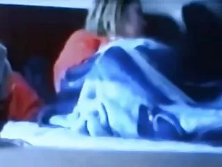 cavalca in macchina e video massaggio con sesso prende il suo selfie
